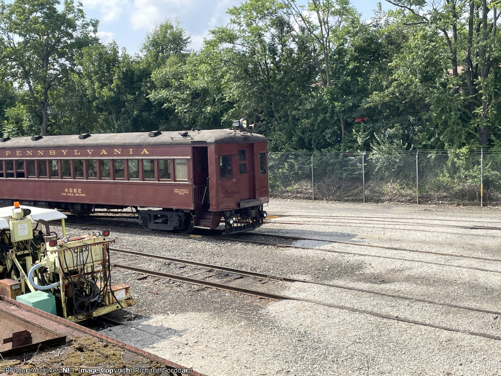 Open excursion car